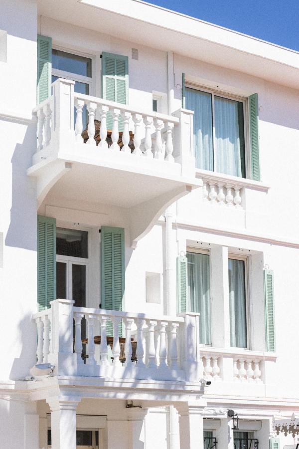 Hotel La Villa Juan Beach Exterior photo